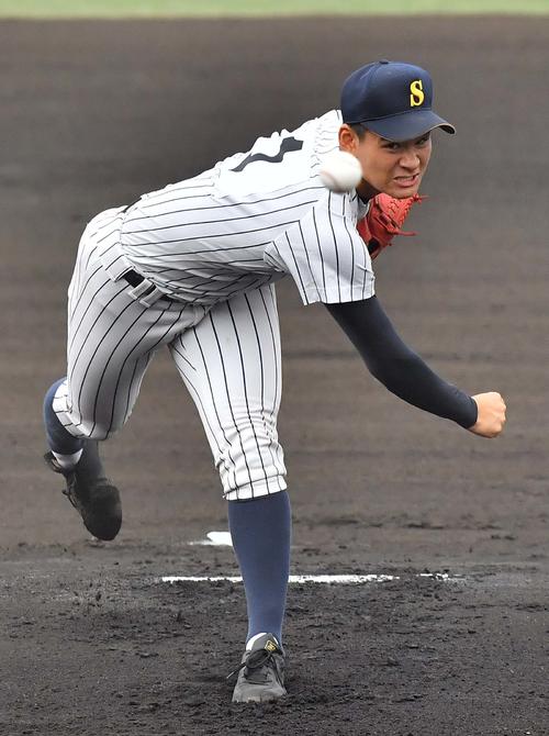 東山対明石商　明石商先発中森俊介（撮影・上田博志）