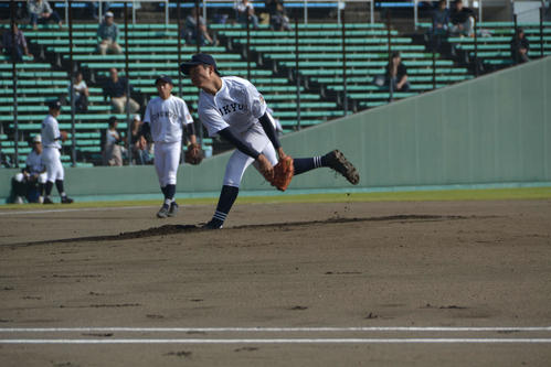 先発した中京大中京・高橋宏斗投手