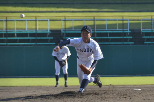 先発した中京大中京・高橋