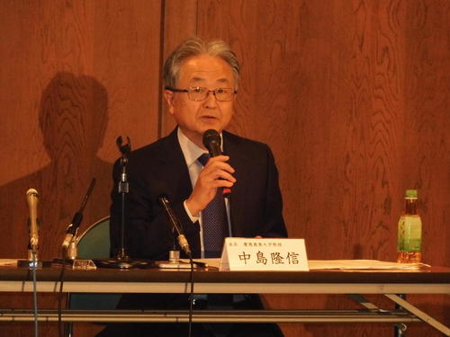 高校野球有識者会議の中島隆信座長は第4回の会合を終え会見する