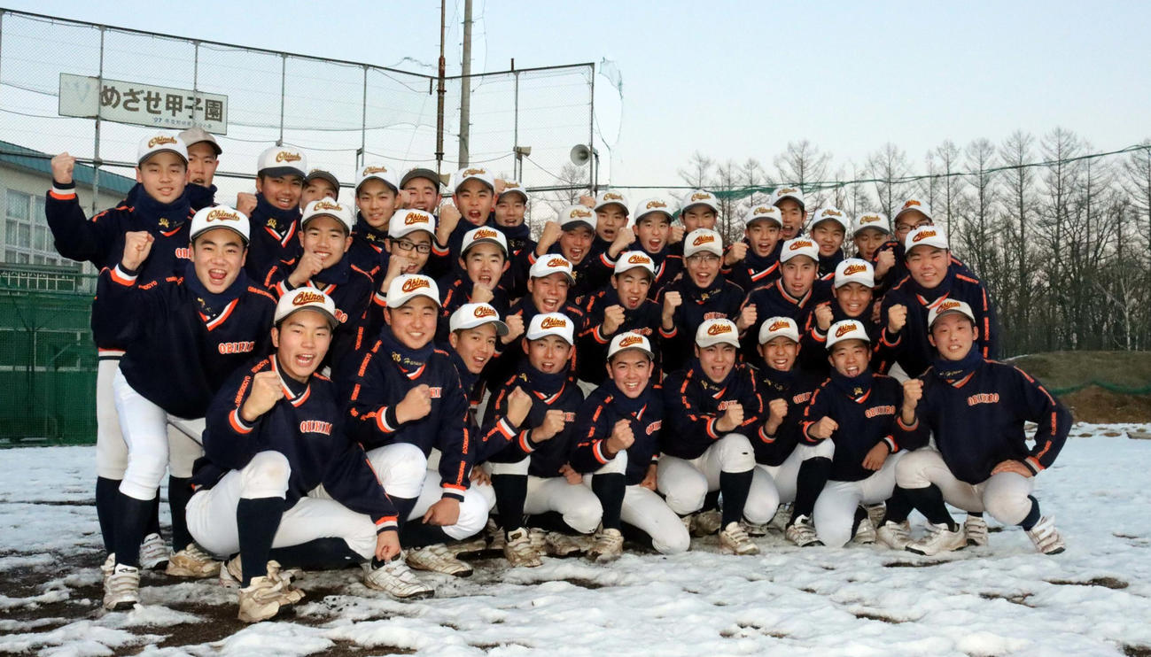 センバツ21世紀枠の北海道地区候補校になり意気込む帯広農の選手たち（撮影・永野高輔）