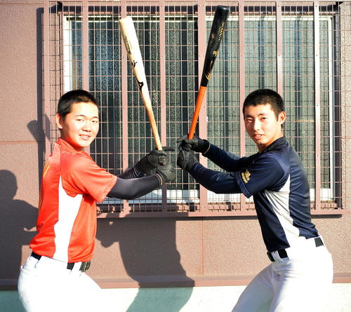仙台育英を支えるクリーンアップコンビの宮本（左）と入江（撮影・鎌田直秀）