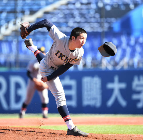 天理対仙台育英　先発し力投する仙台育英・向坂（撮影・鈴木みどり）