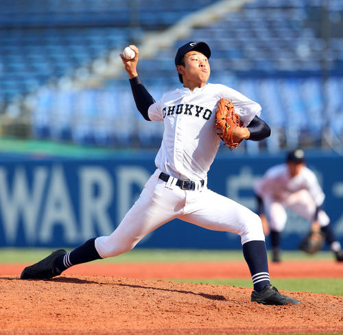 天理対中京大中京　2番手の中京大中京・高橋宏（撮影・大野祥一）