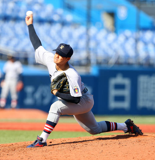 城西国際大対慶大　3番手の慶大・津留崎（撮影・大野祥一）