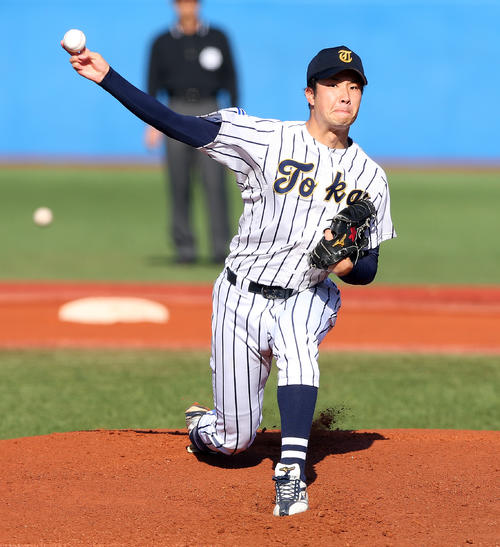 関大対東海大　先発の東海大・村上（撮影・大野祥一）
