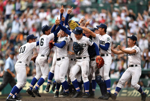 今夏の甲子園で優勝した大阪代表の履正社
