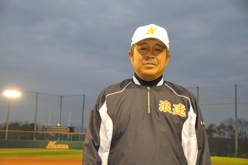11月から就任した元阪神の浪速・遠山昭治監督（2019年12月19日撮影）