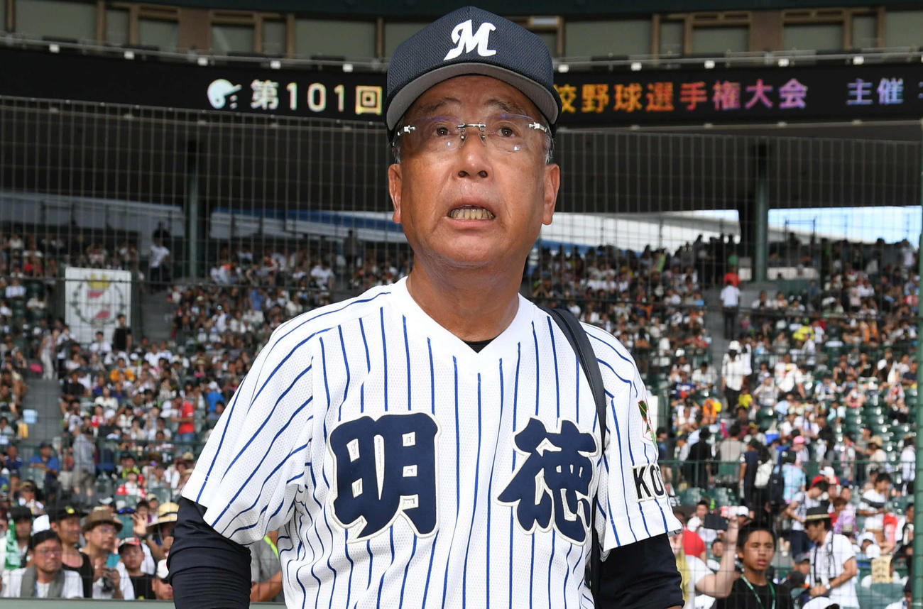 明徳義塾・馬淵史郎監督