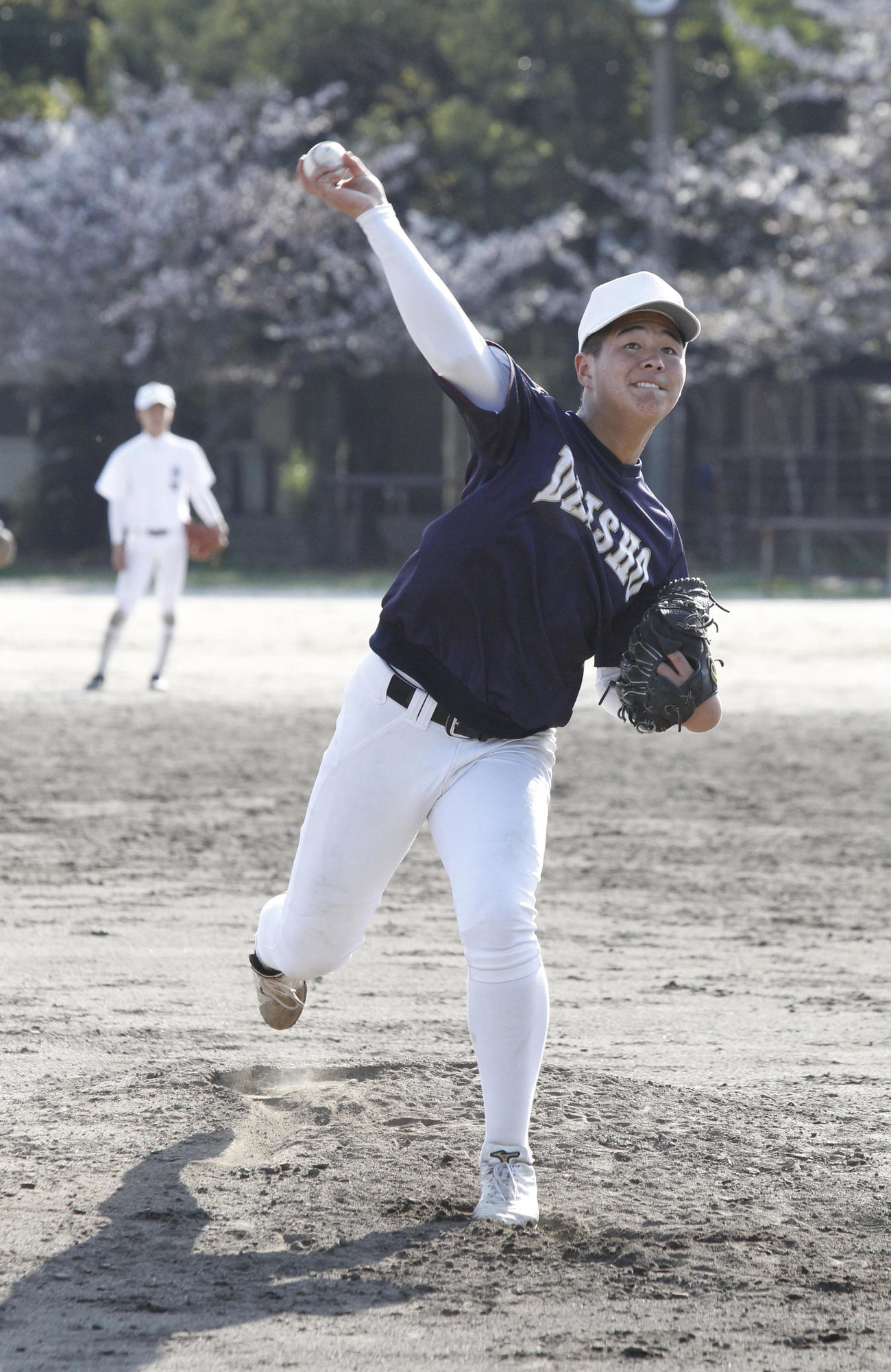 シート打撃に登板するプロ注目の大分商・川瀬（撮影・菊川光一）