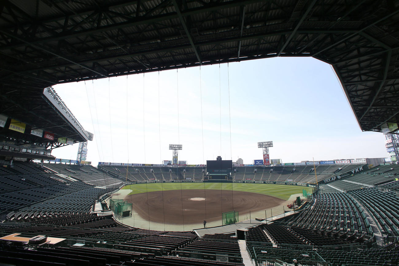 甲子園球場（2020年3月26日撮影）