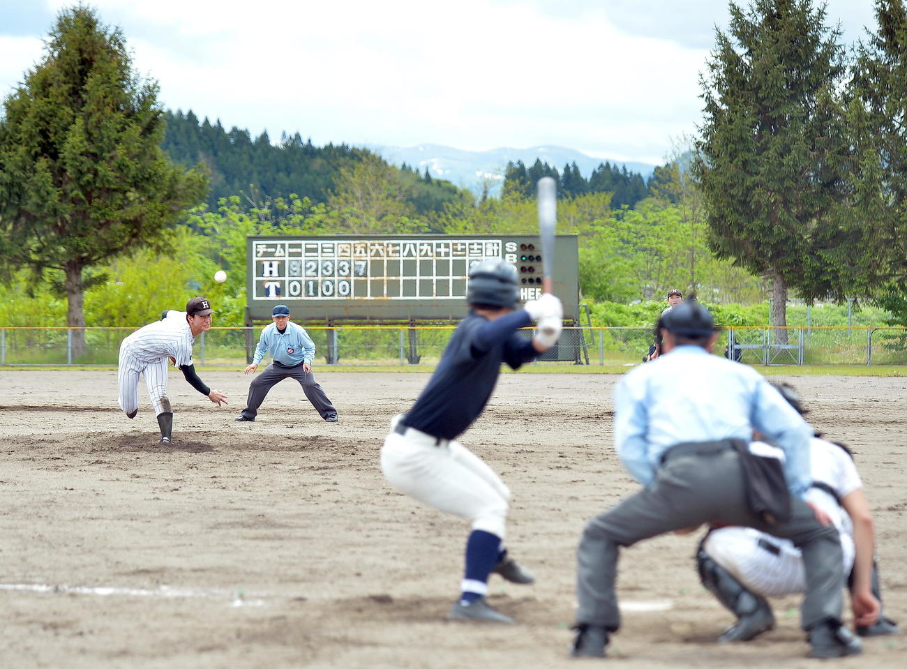 花輪対十和田　練習試合を行う花輪と十和田の選手たち