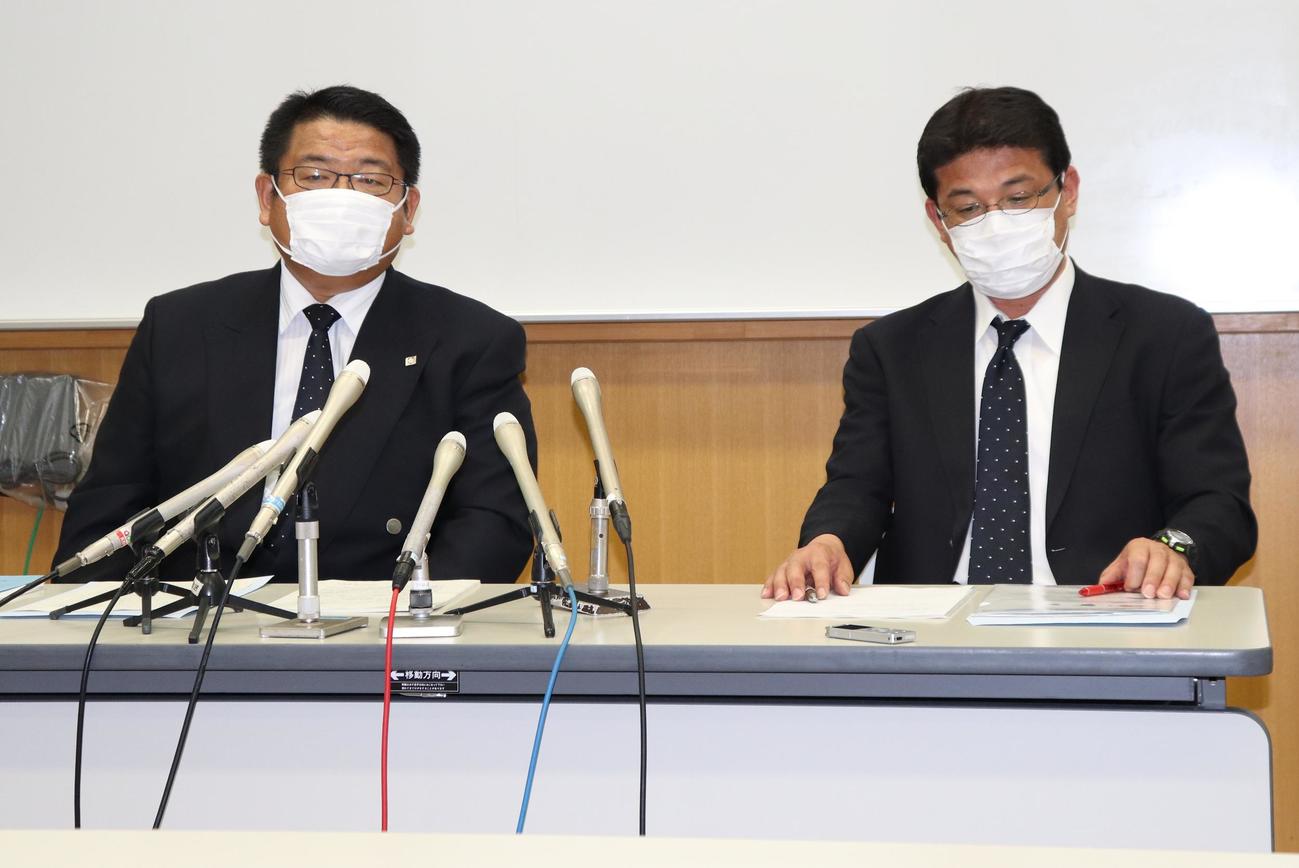 代替大会について話す長野県高野連の西條会長（左）と依田専務理事（撮影・古川真弥）