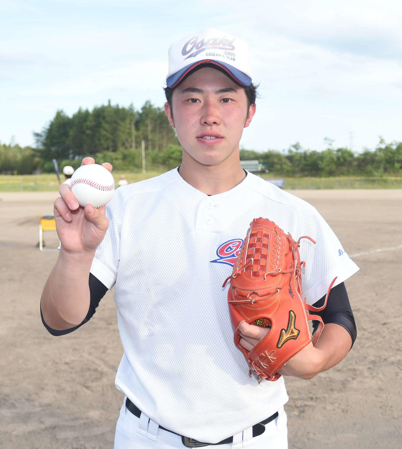 代替大会優勝と同校初のプロ入りを狙う大崎中央・氏家（撮影・相沢孔志）