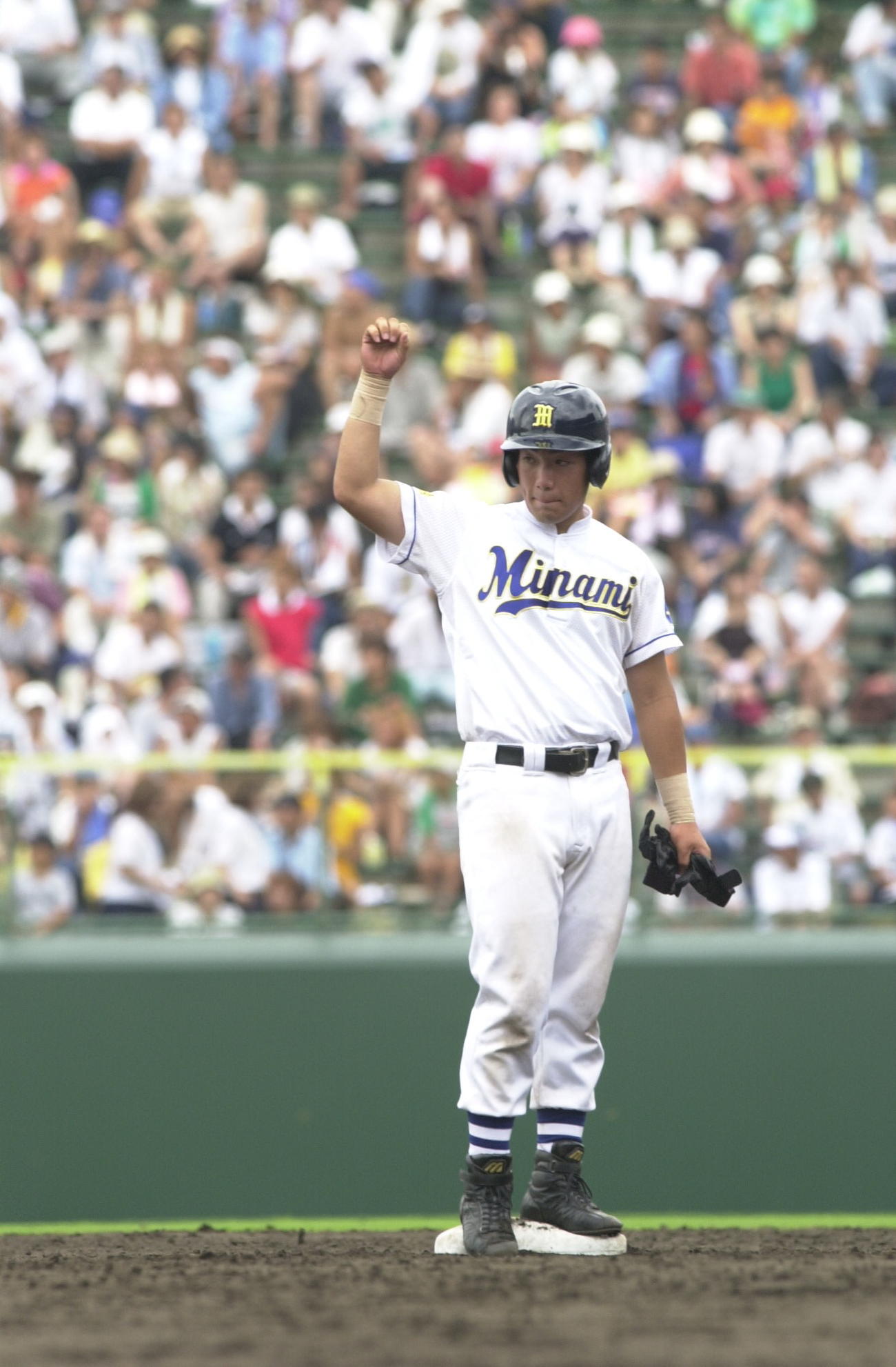 01年　夏の甲子園、平安戦で適時二塁打を放つ酒田南・北川