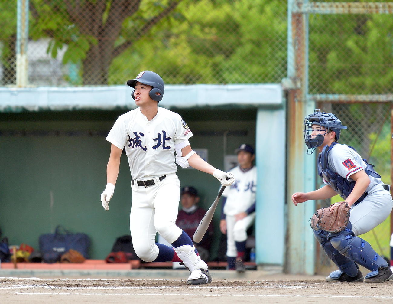 九里学園対山形城北　先制本塁打を放った山形城北・鏡