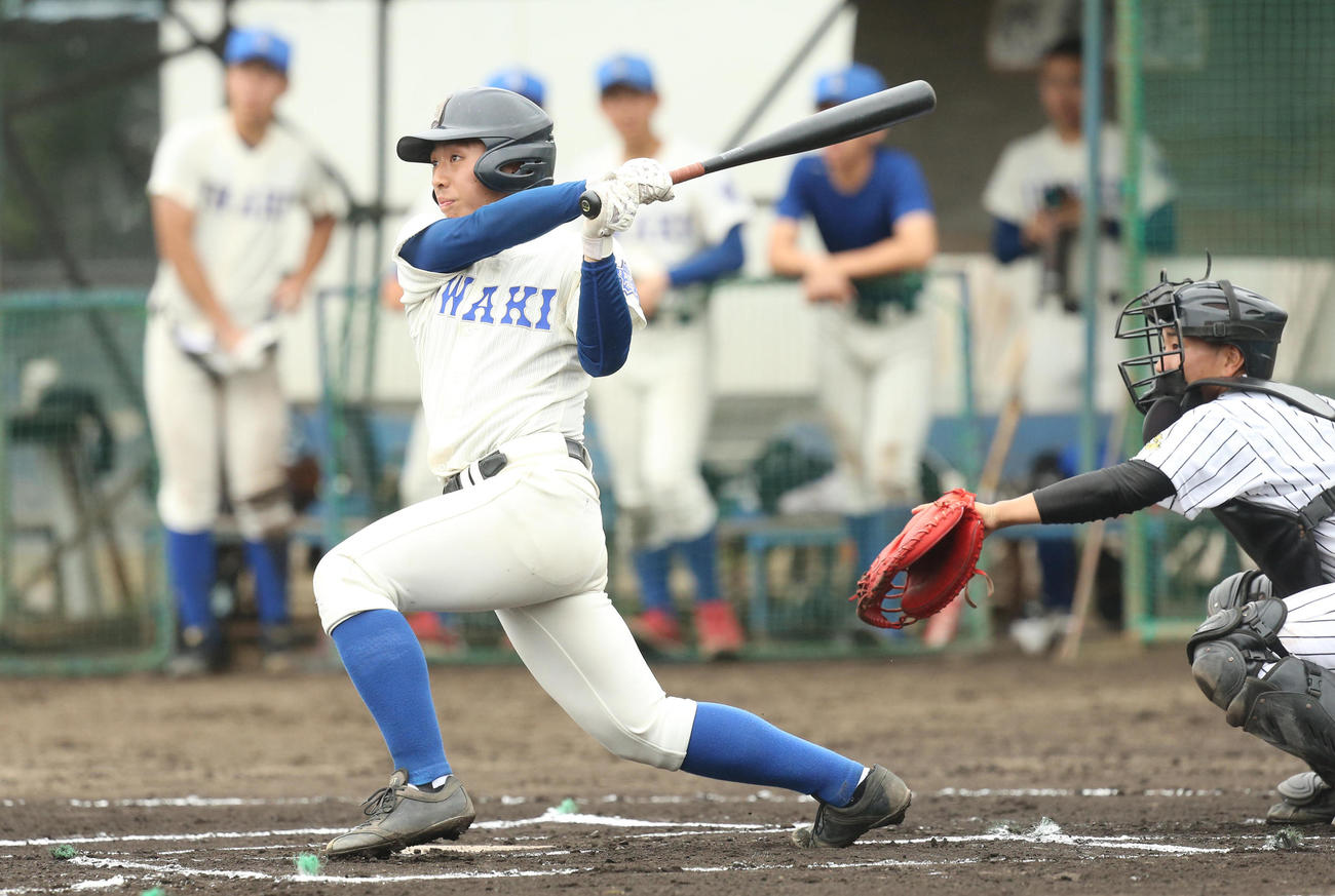 磐城対いわき光洋　2試合目の7回表磐城無死一塁、中越え二塁打を放つ菅波