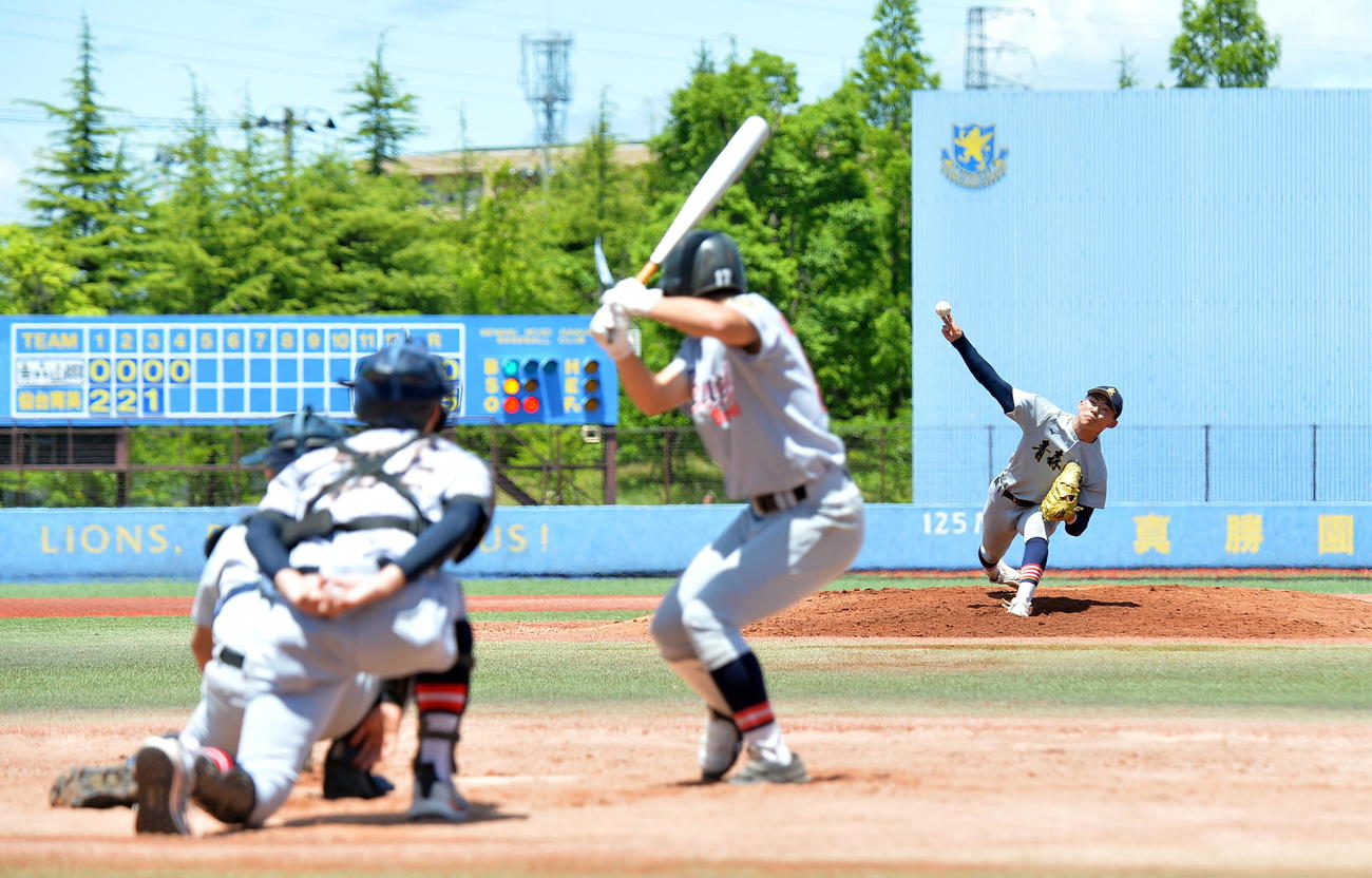 仙台育英対青森山田　先発で6回を投げた青森山田・小牟田（撮影・鎌田直秀）