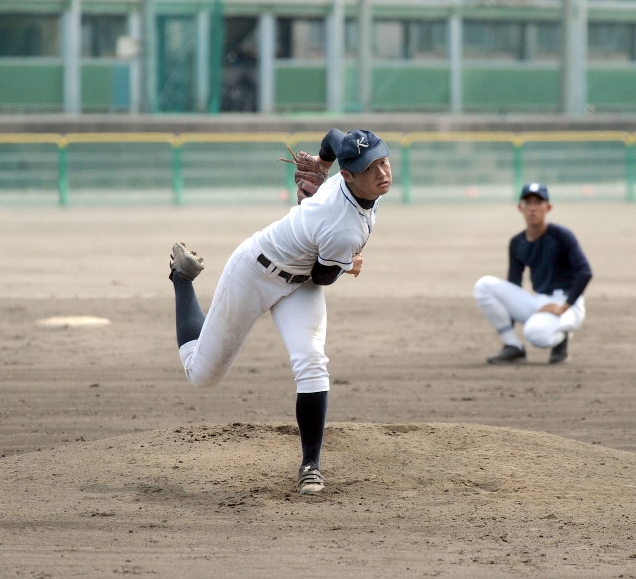 5回から登板も、静高打線に3失点して敗れた加藤学園の肥沼