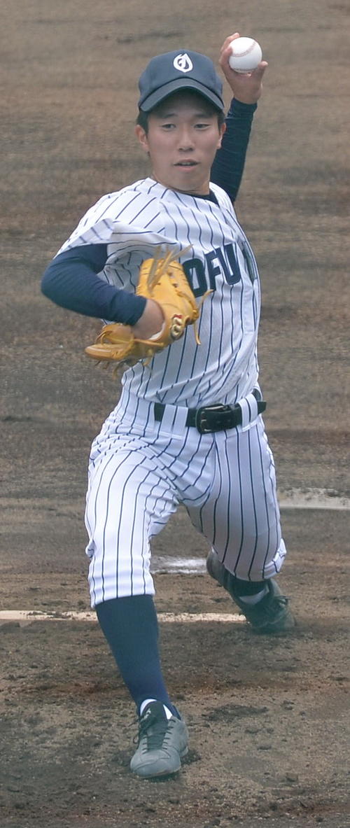 大船渡対大槌　先発した大船渡・前川（撮影・佐藤究）　