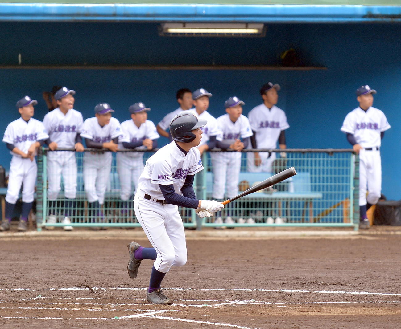 大船渡対大船渡東　初回裏大船渡東1死二塁、左越え本塁打を放つ今川（撮影・鎌田直秀）