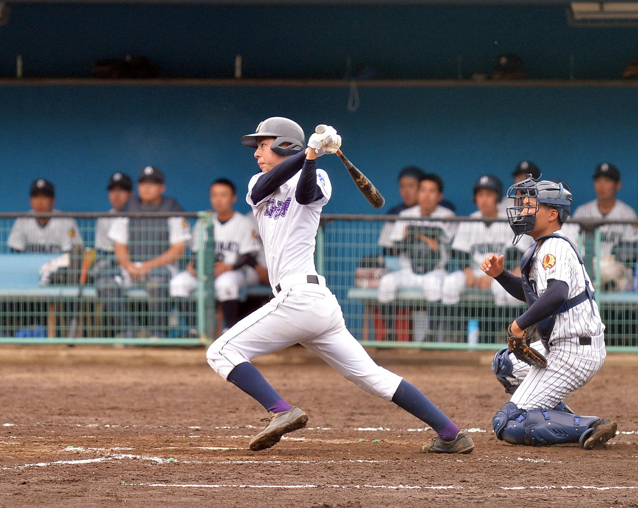 大船渡対大船渡東　5回裏大船渡東1死二、三塁、中越え適時三塁打を放つ今川（撮影・鎌田直秀）
