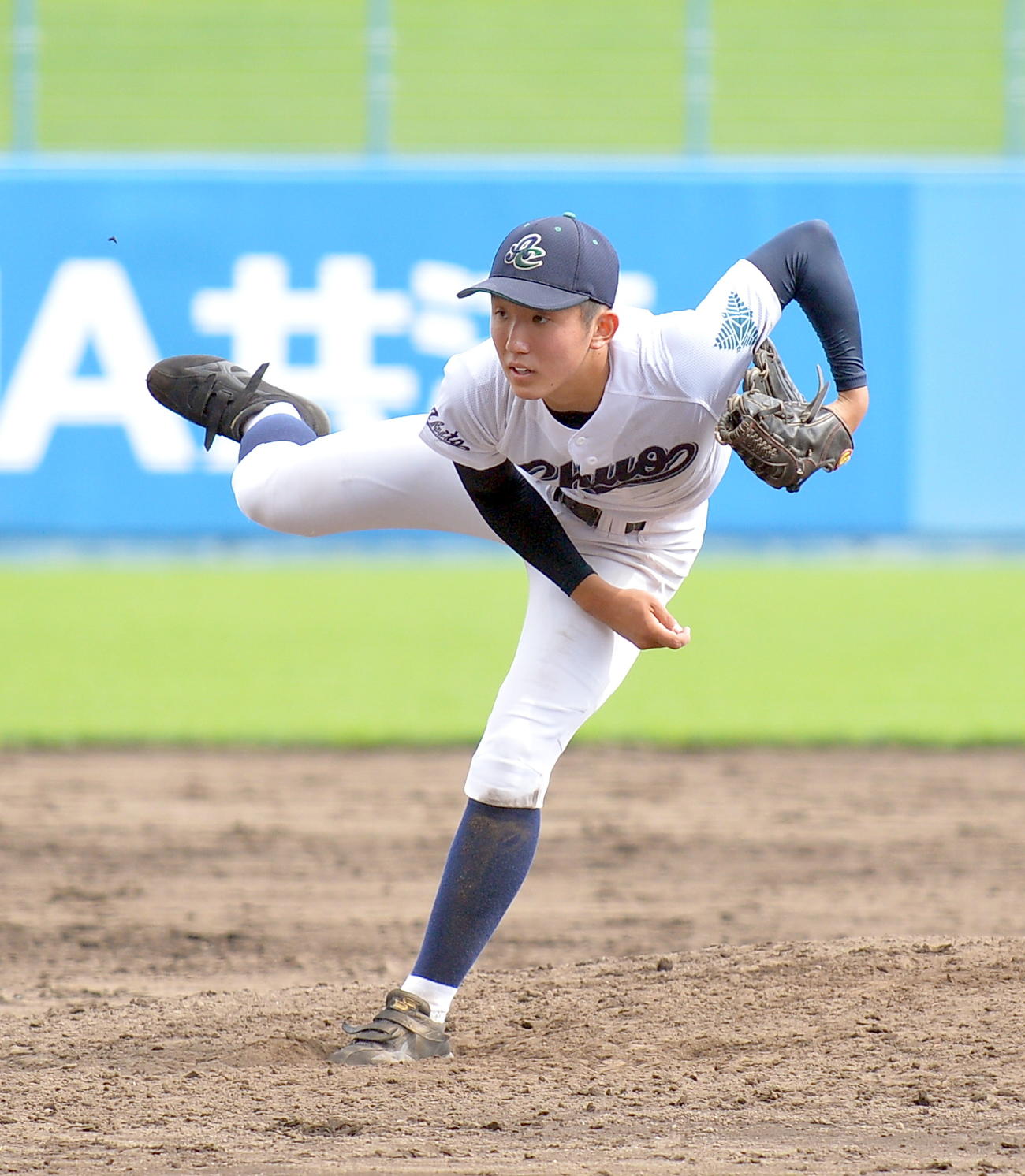 男鹿工対秋田中央　4回から登板した秋田中央・船木（撮影・鎌田直秀）