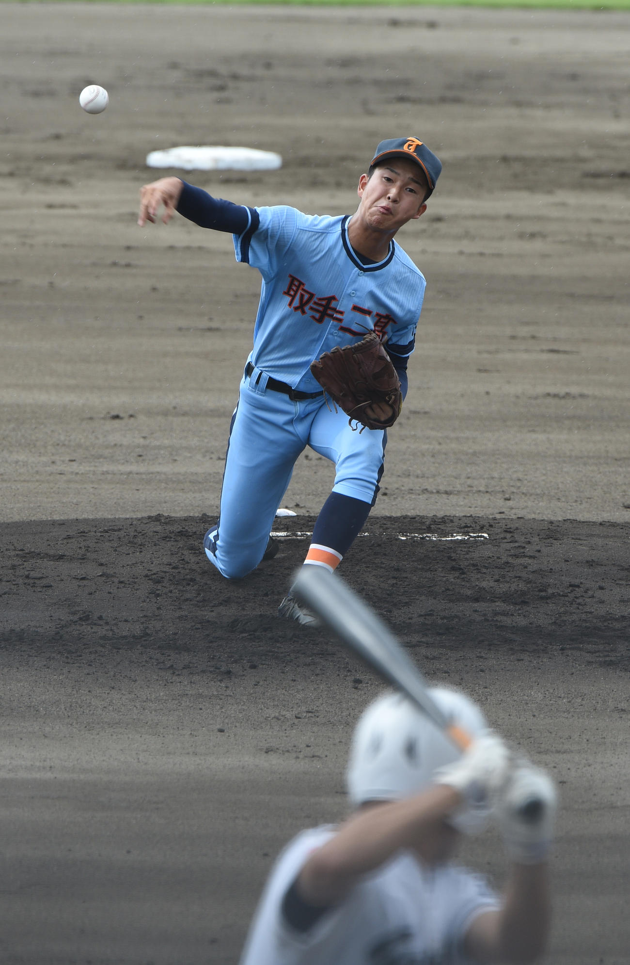 茨城：取手二対取手松陽　先発した取手二・笠原（撮影・柴田隆二）