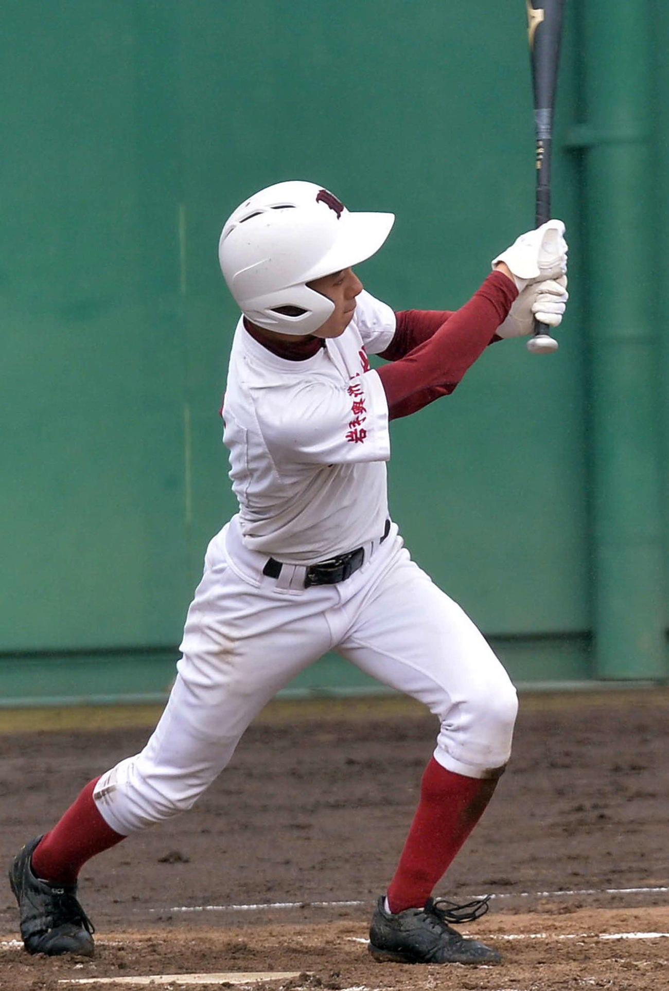 8回、同点適時打を放つ後藤