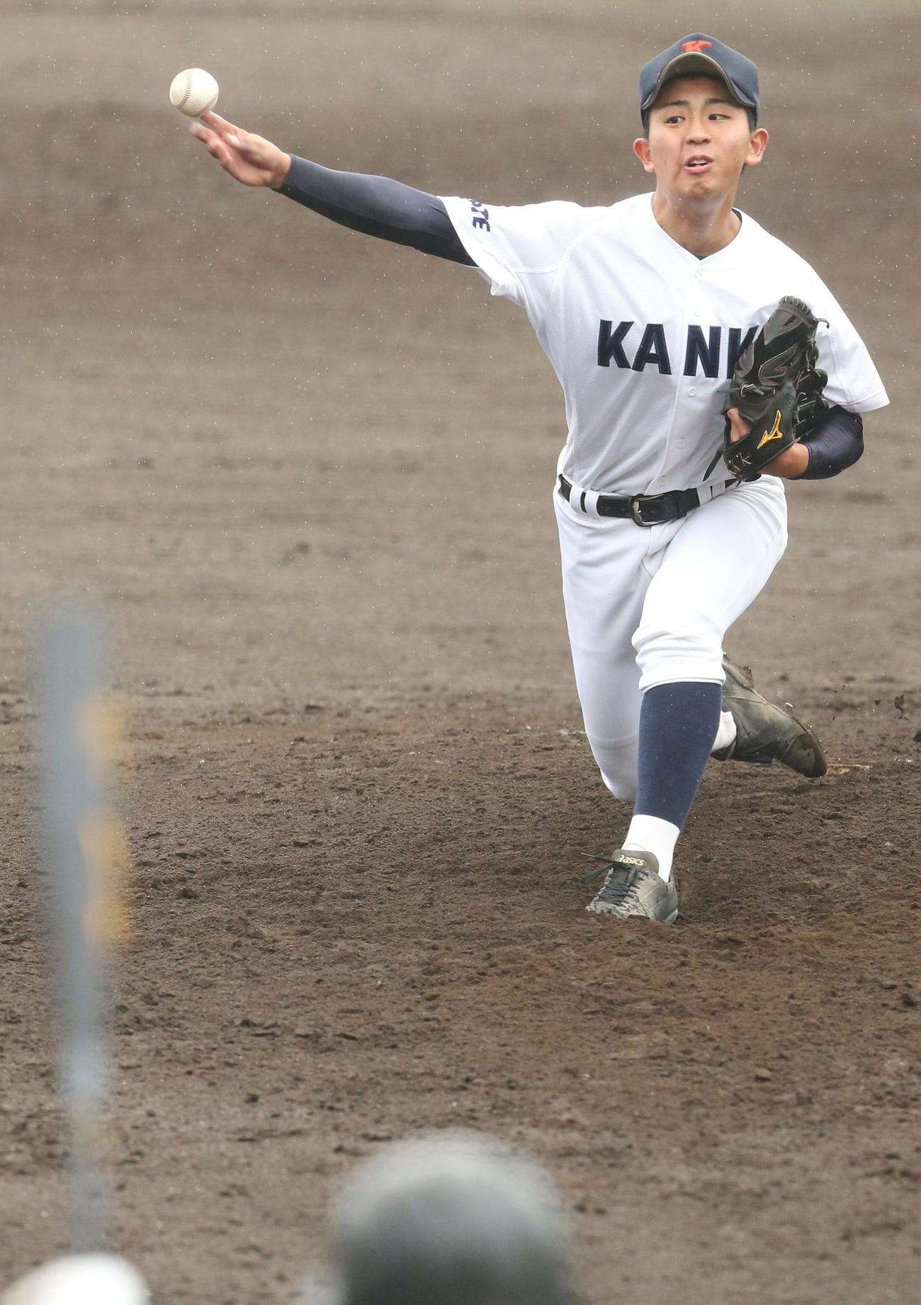 一関一対盛岡中央　力投する一関一・岩渕和（撮影・野上伸悟）