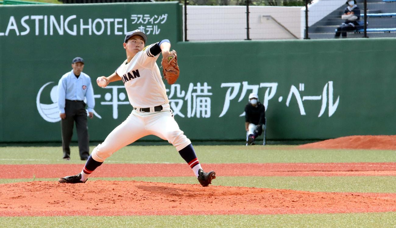 中標津対釧路江南　9回4安打で完封した釧路江南エース梶山（撮影・永野高輔）