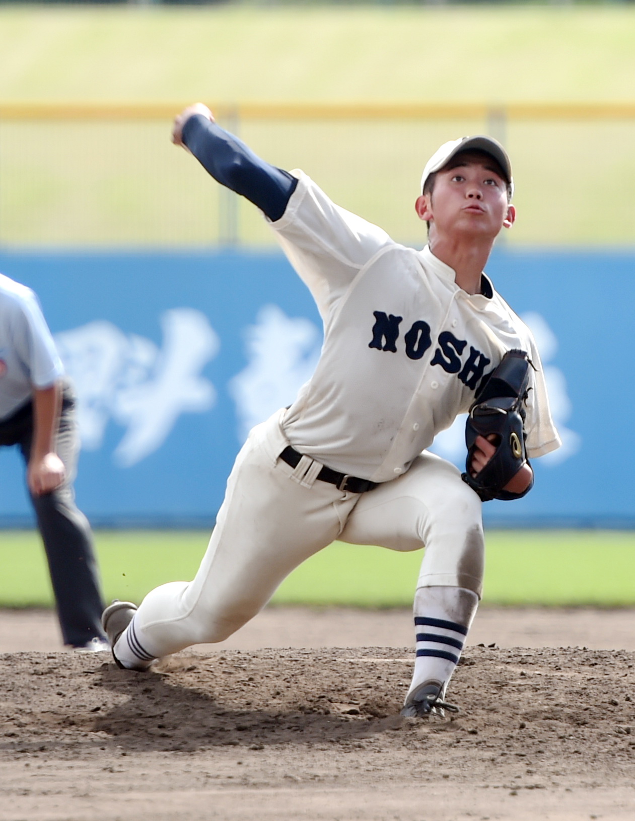 大館国際情報学院対能代松陽　2番手で好救援した能代松陽・深堀（撮影・山田愛斗）