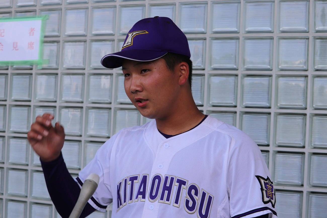 完封勝利を上げた北大津・上坂
