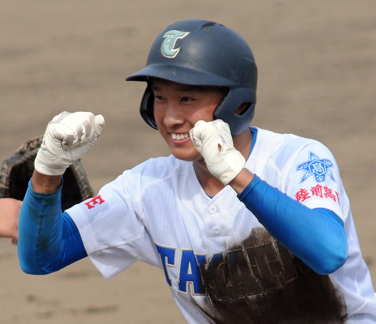 一関一対高田　6回裏高田2死二塁、打者一巡の熊谷がこの回2安打目の適時中前打を放ちガッツポーズ