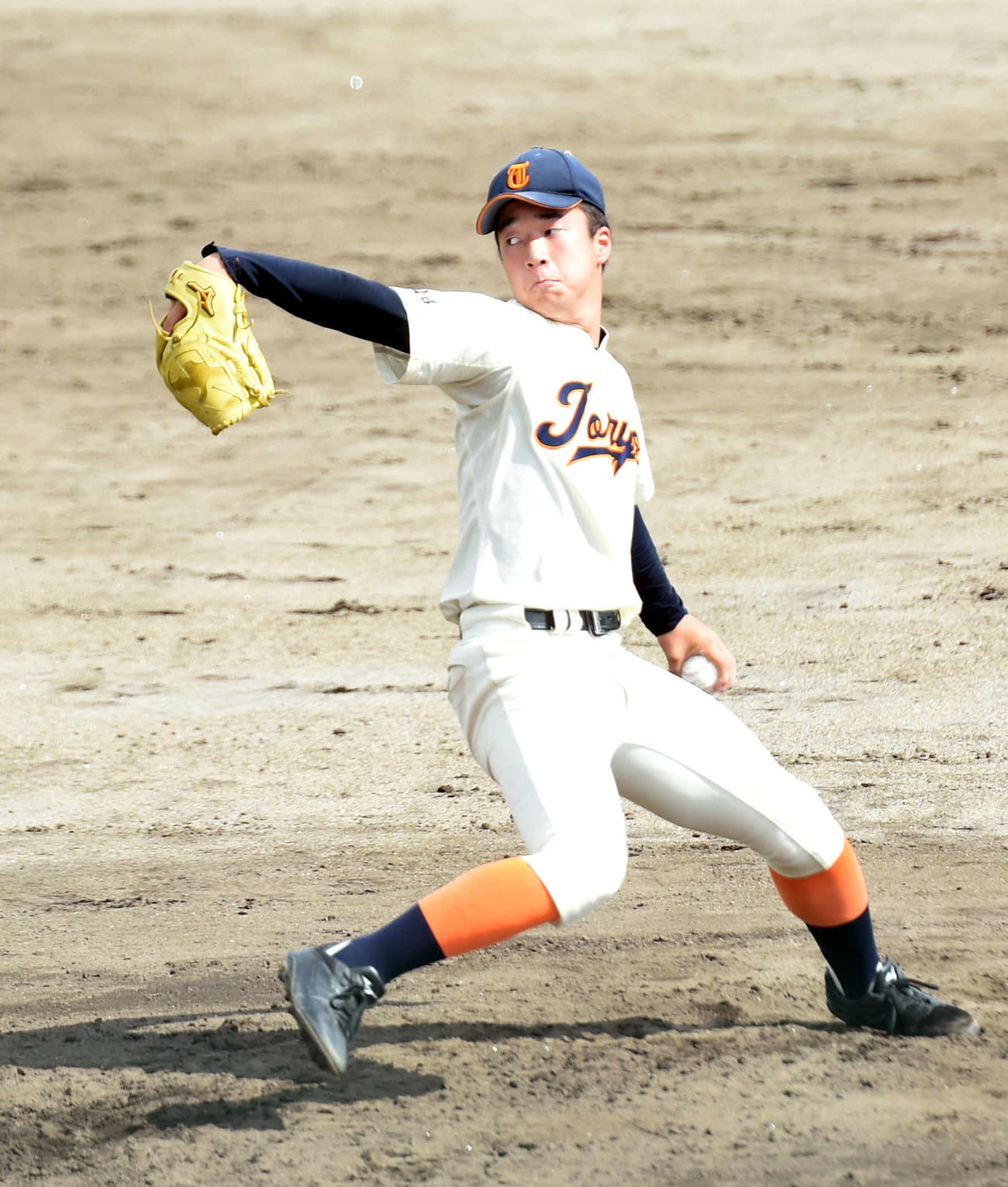 気仙沼向洋対東陵　4安打完封した東陵・佐藤柳（撮影・相沢孔志）