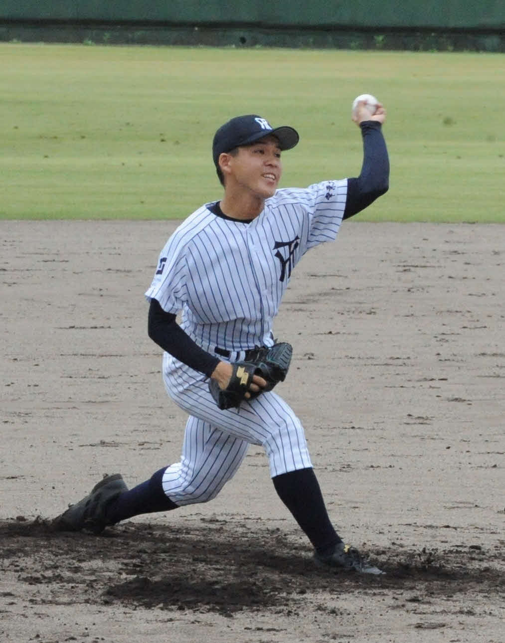 先発して5回無失点の常葉大菊川・中嶋