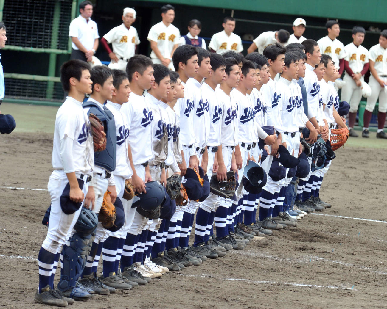 3回戦を突破した清水東の選手たち