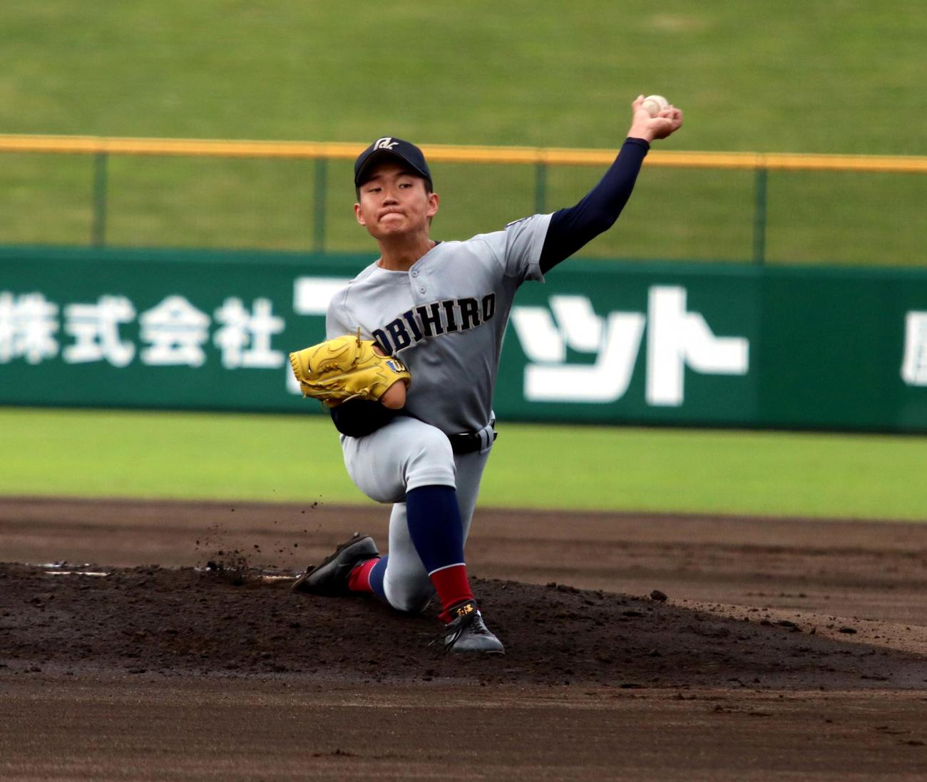 芽室対帯広工　9回被安打11も要所を締め1失点完投した帯広工の左腕エース沢尾（撮影・永野高輔）