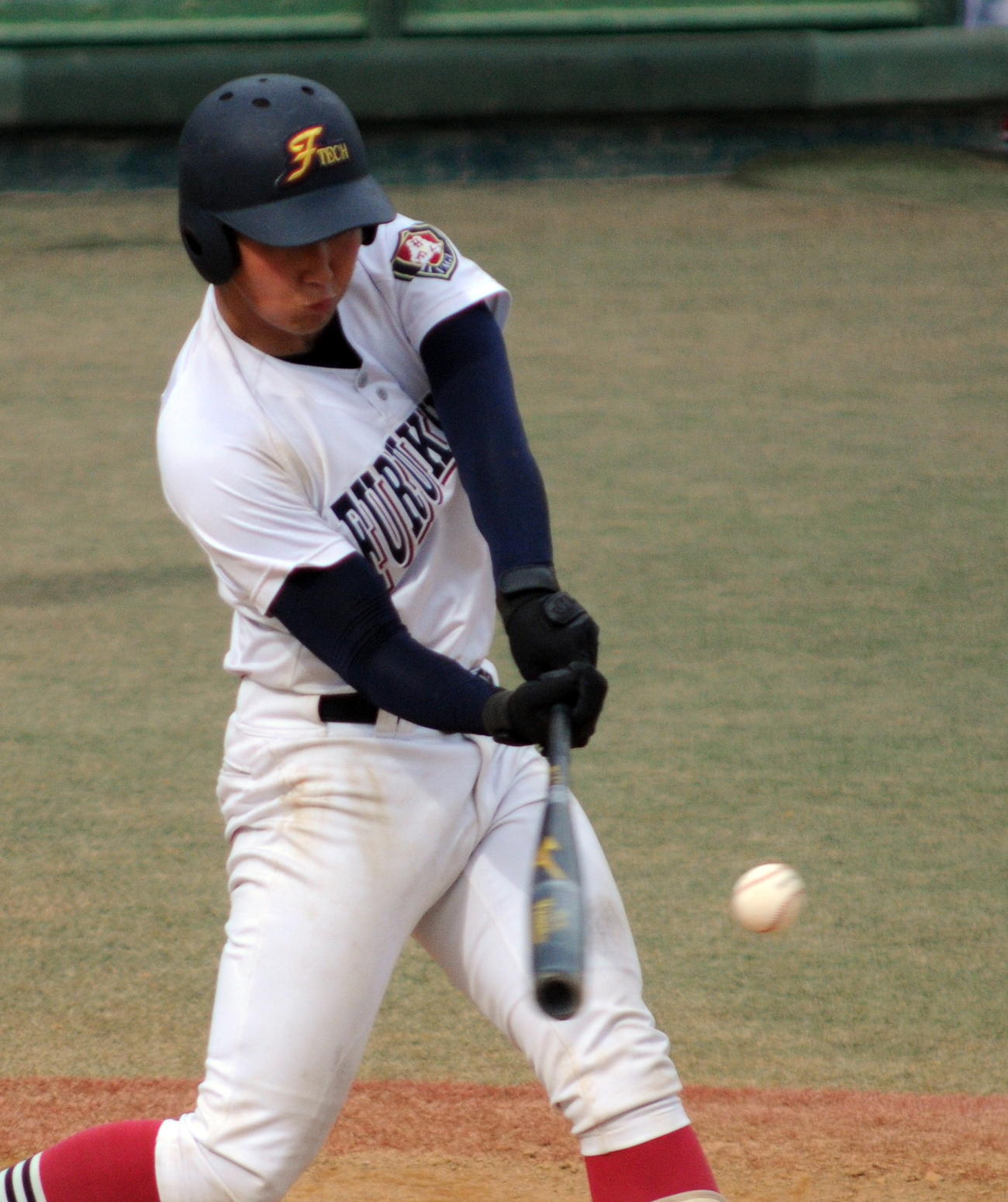古川工対登米総合産　6回表古川工1死満塁、4番板垣が左越えに走者一掃のダメ押し二塁打