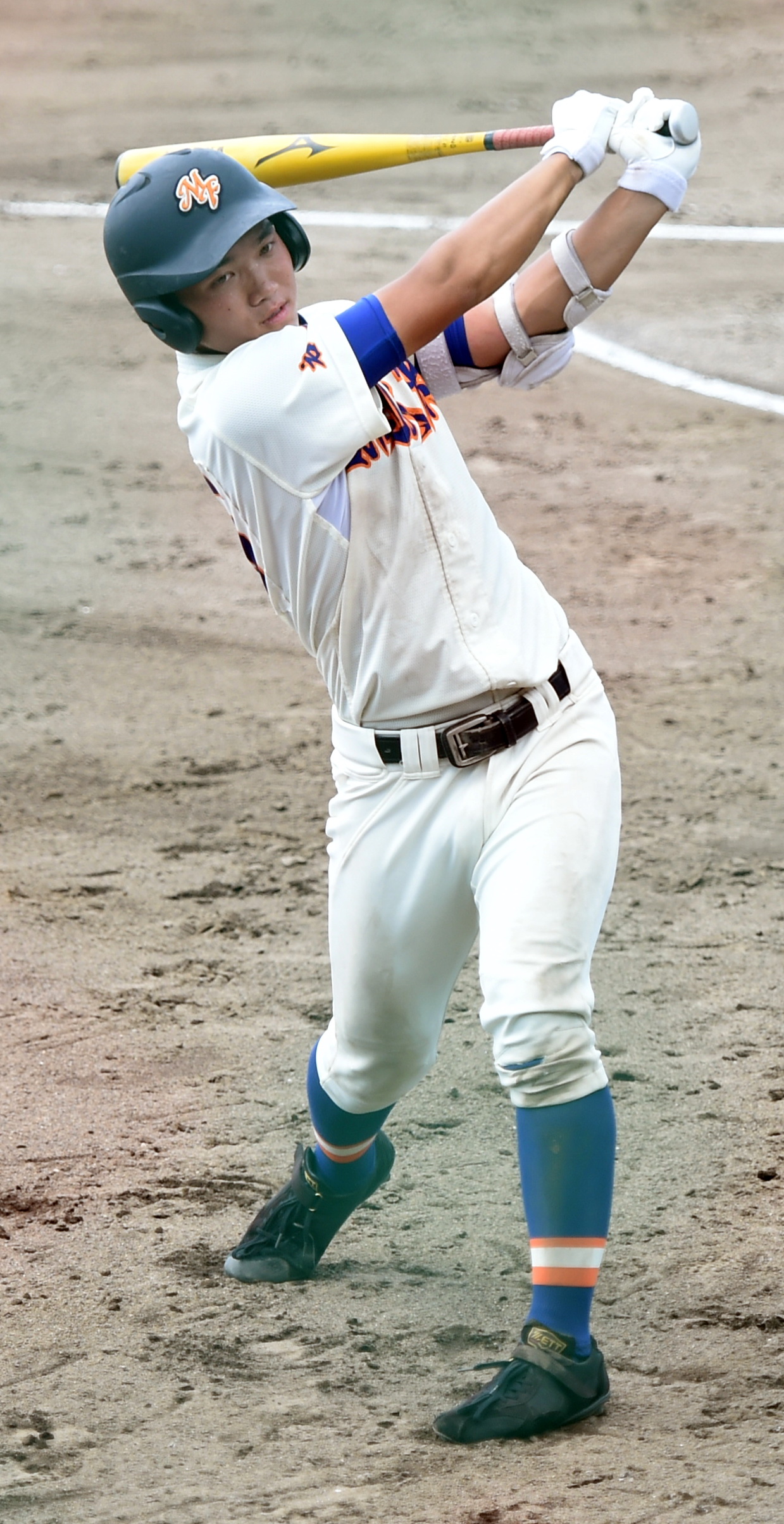 花巻東対盛岡大付　先制2ランを放った盛岡大付・渡辺（撮影・山田愛斗）