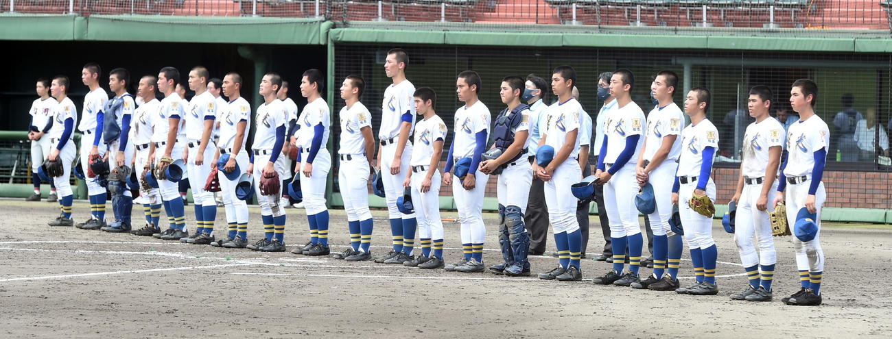 白河対聖光学院　8強入りして夏の県連勝を81に伸ばした聖光学院ナイン（撮影・山田愛斗）