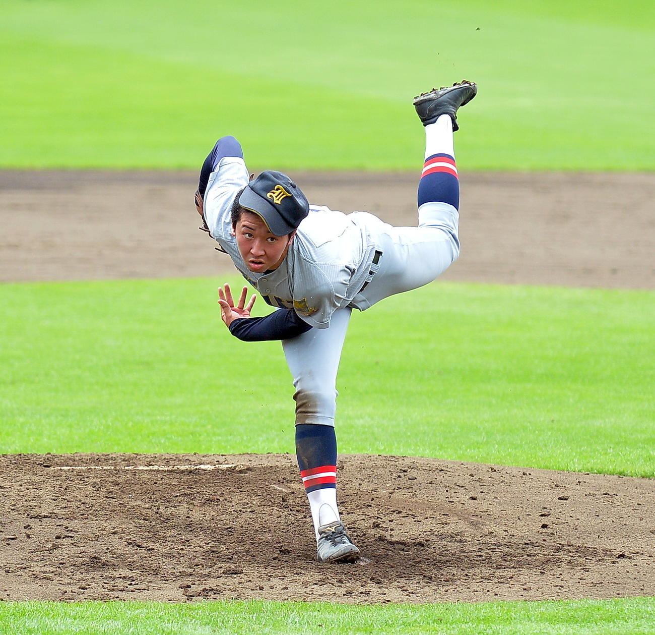 仙台育英対仙台　先発登板して6回無失点の好投を見せた仙台育英・向坂（撮影・鎌田直秀）