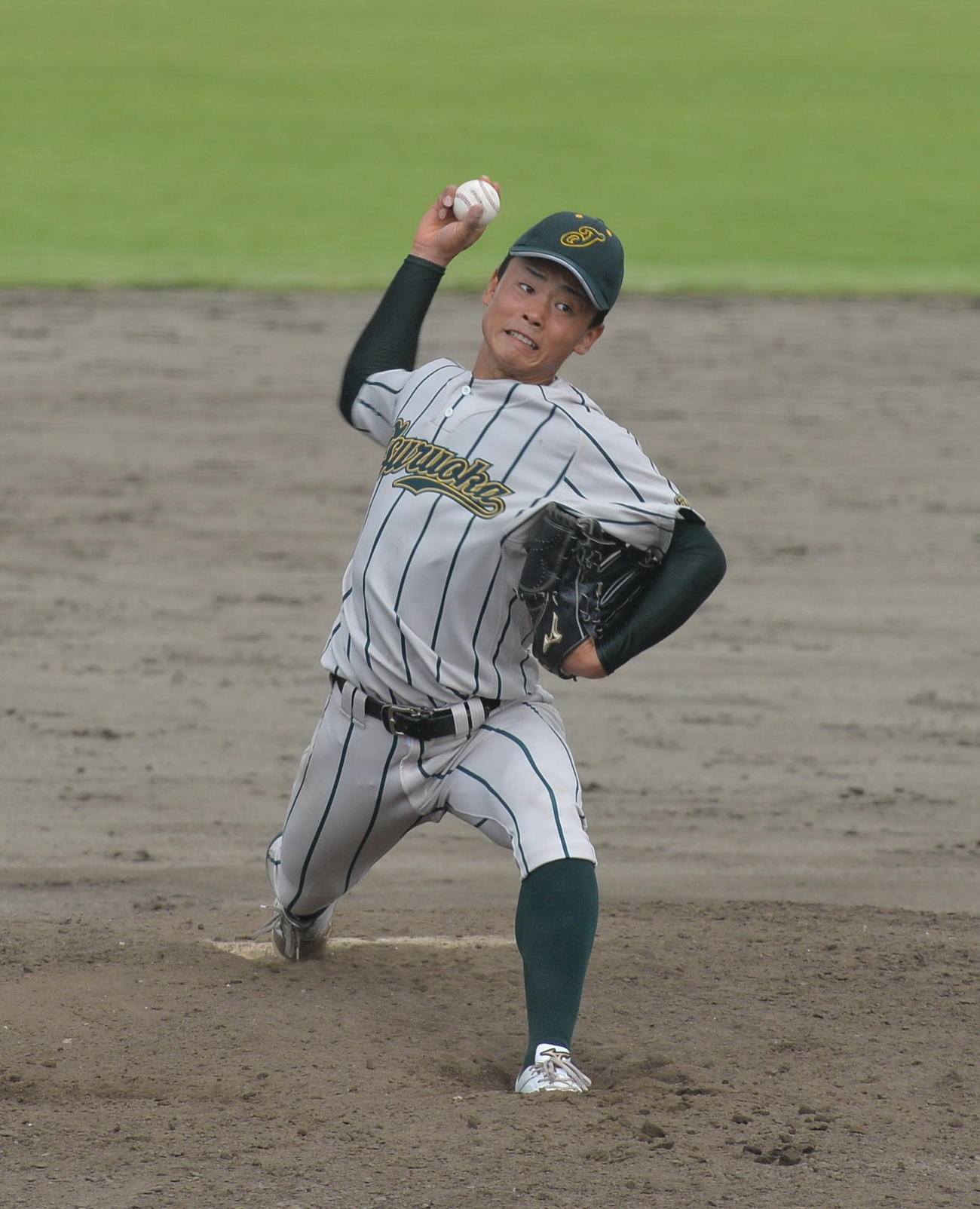 鶴岡東対東海大山形　4失点完投勝利を収めた鶴岡東・小林（撮影・佐藤究）　