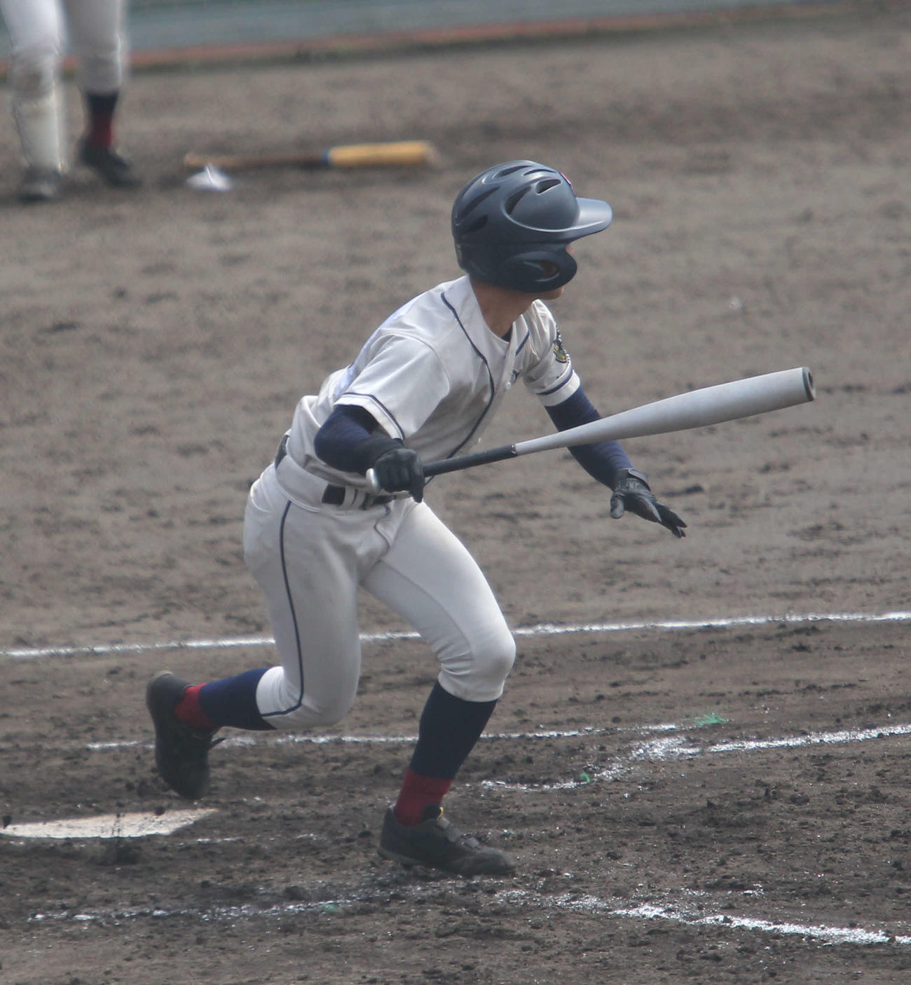 柏崎対関根学園　3－4の7回1死二、三塁で左翼線へ逆転の2点二塁打を放つ滝沢