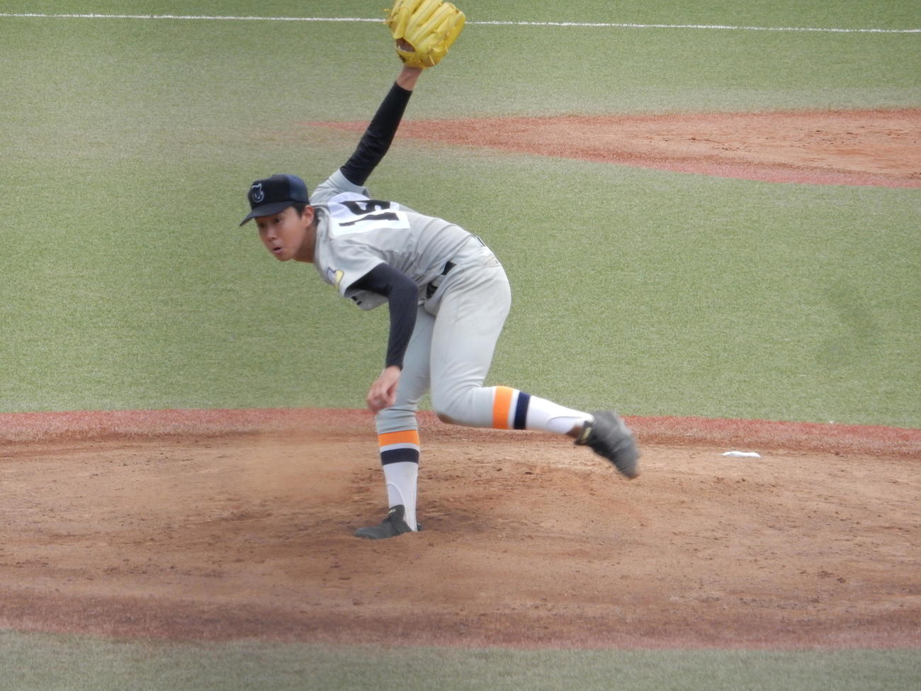 小岩対東亜学園　公式戦初先発の東亜学園鈴木隆は1四球の走者を許しただけで7回参考記録ながらノーヒットノーランを達成した