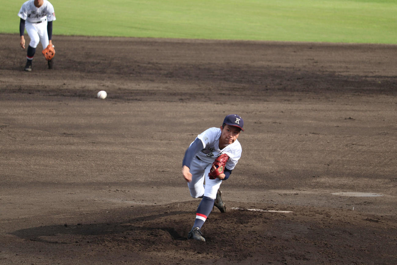 守山戦に先発した近江兄弟社・南井秀太（撮影・平井稀花）