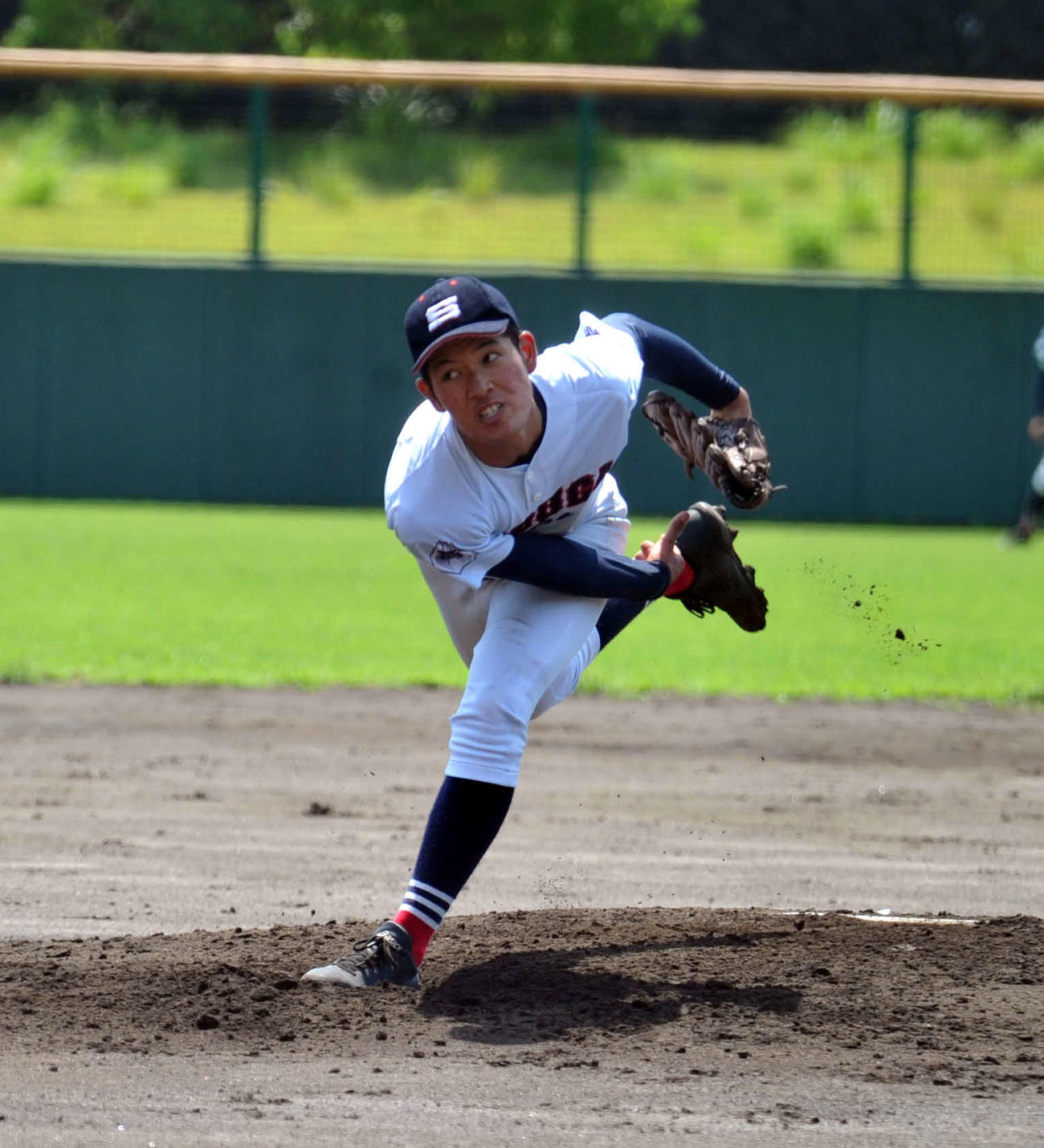 準決勝の浜松開誠館戦で先発した駿河総合・森