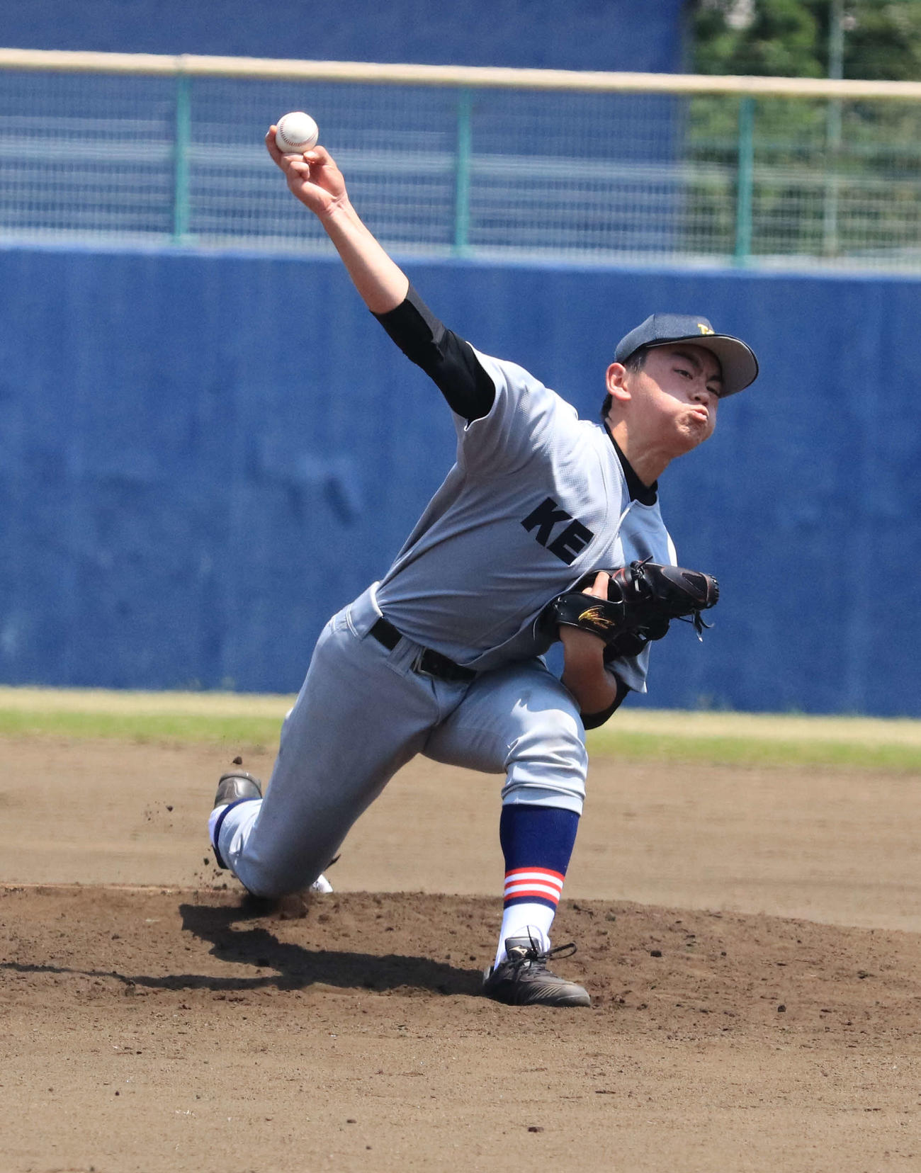 慶応湘南藤沢対茅ケ崎　3回2／3を投げ無失点被安打0奪三振4と好投した慶応湘南藤沢・田上（撮影・小早川宗一郎）