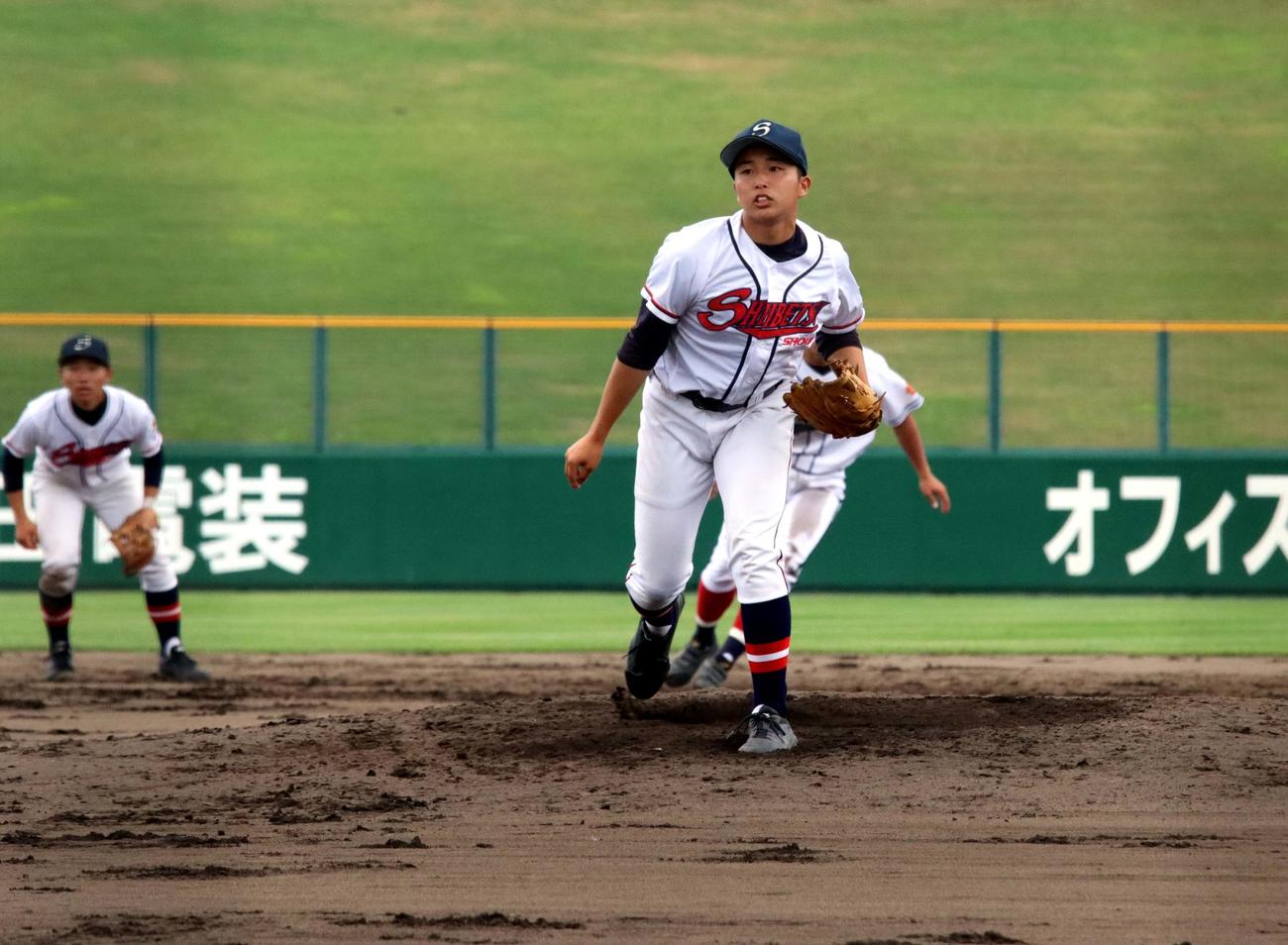 帯広大谷対士別翔雲　3回途中からリリーフし、6回2／3無失点と好投した士別翔雲の高橋陸投手（撮影・永野高輔）