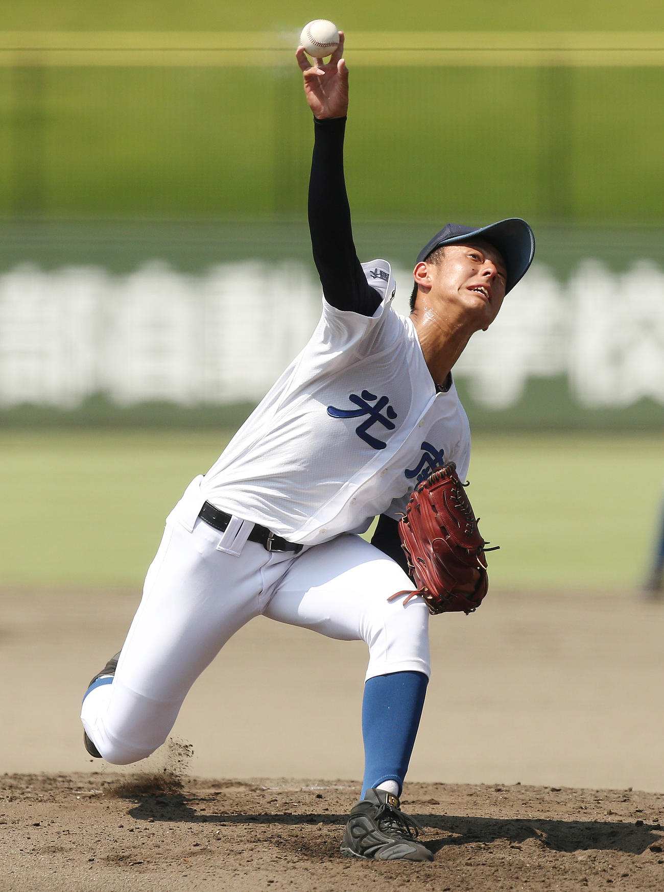先発する光南・矢田部